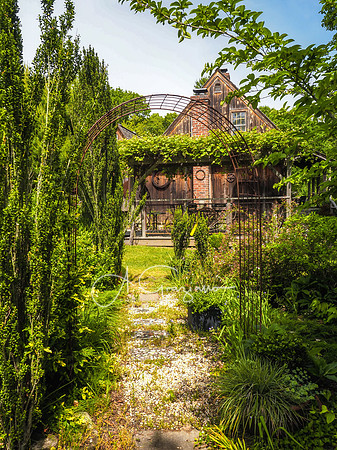 Peconic River Herb Farm
