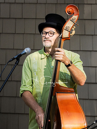 Martha Spencer & the Wonderland Band