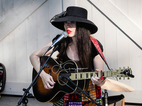 Martha Spencer & the Wonderland Band