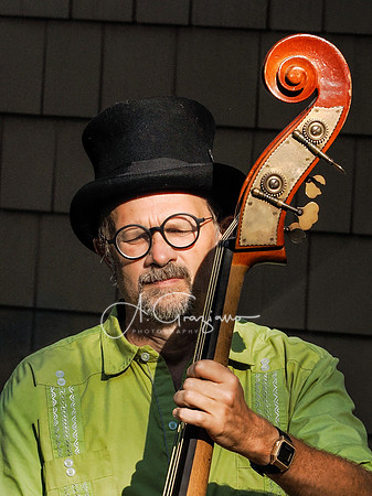 Martha Spencer & the Wonderland Band