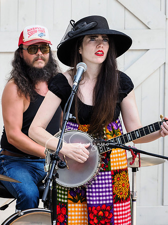 Martha Spencer & the Wonderland Band