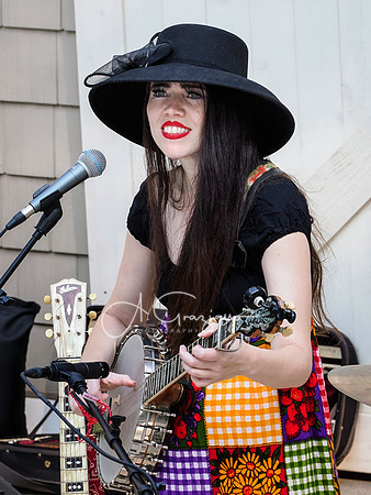 Martha Spencer & the Wonderland Band