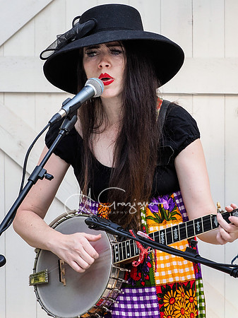 Martha Spencer & the Wonderland Band