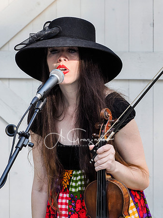 Martha Spencer & the Wonderland Band