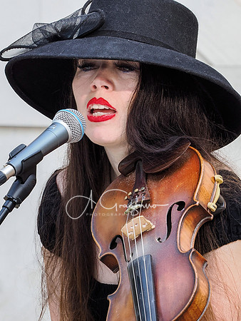 Martha Spencer & the Wonderland Band