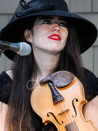 Martha Spencer & the Wonderland Band
