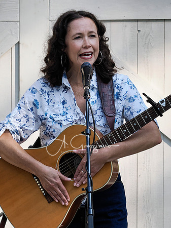 Guthrie Family Singers Songbird Session
