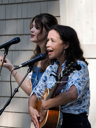 Guthrie Family Singers Songbird Session