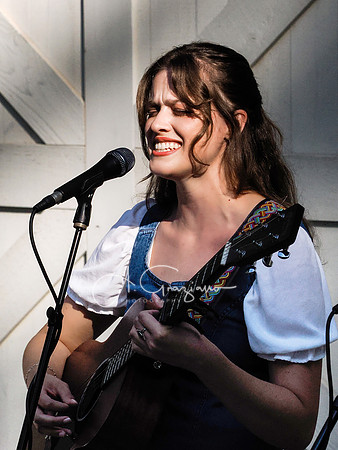Guthrie Family Singers Songbird Session