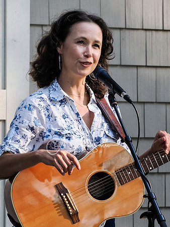 Guthrie Family Singers Songbird Session