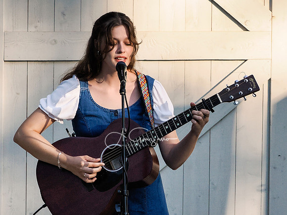 Guthrie Family Singers Songbird Session