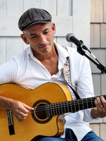 Fred Raimondo's Songwriters in the Round