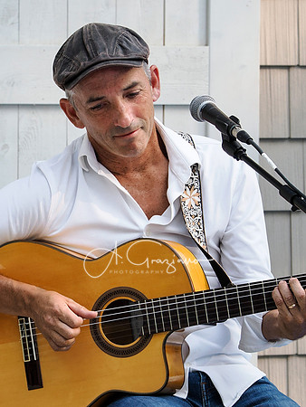 Fred Raimondo's Songwriters in the Round