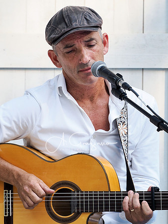 Fred Raimondo's Songwriters in the Round