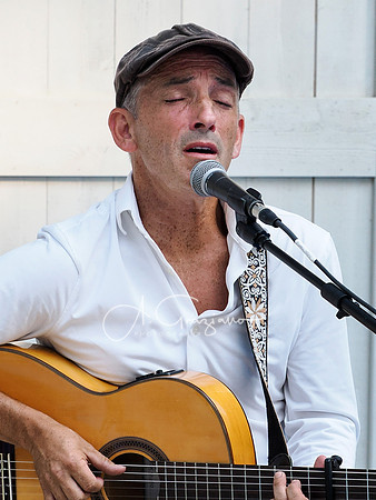 Fred Raimondo's Songwriters in the Round
