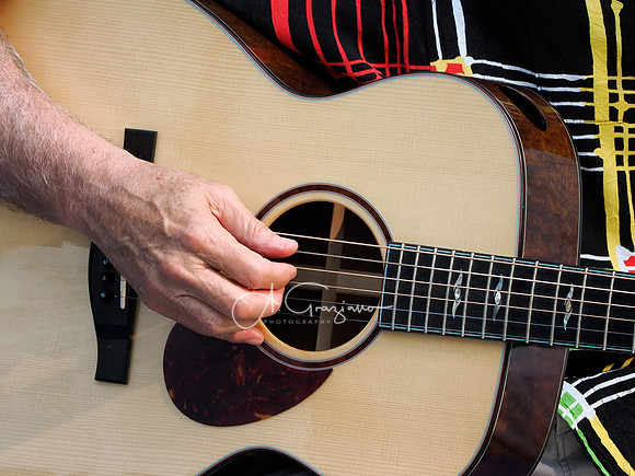 Fred Raimondo's Songwriters in the Round
