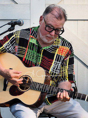 Fred Raimondo's Songwriters in the Round