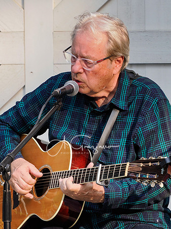 Fred Raimondo's Songwriters in the Round