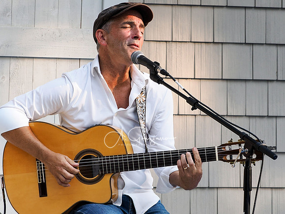 Fred Raimondo's Songwriters in the Round
