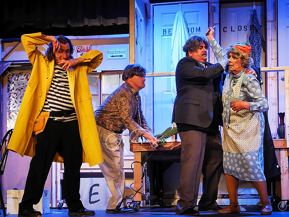 Noises Off