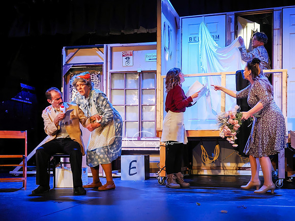 Noises Off