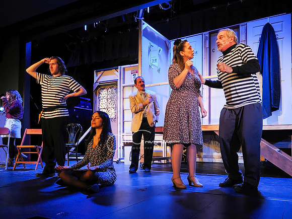 Noises Off
