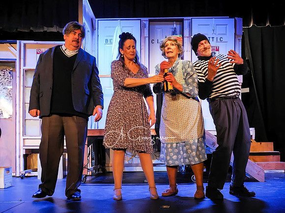 Noises Off